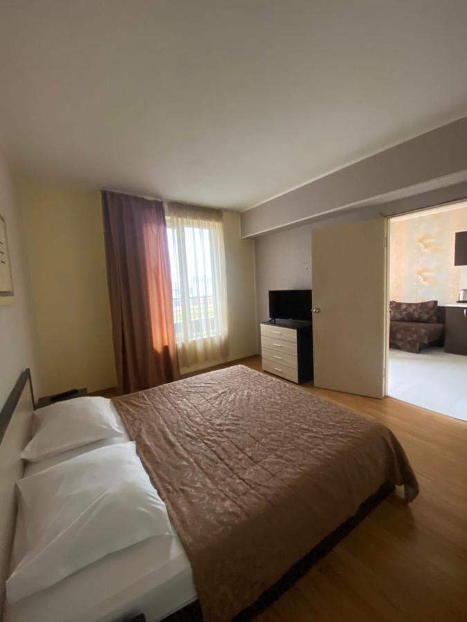 Apartments Danita & Restaurant&Pool Bar Varna Luaran gambar